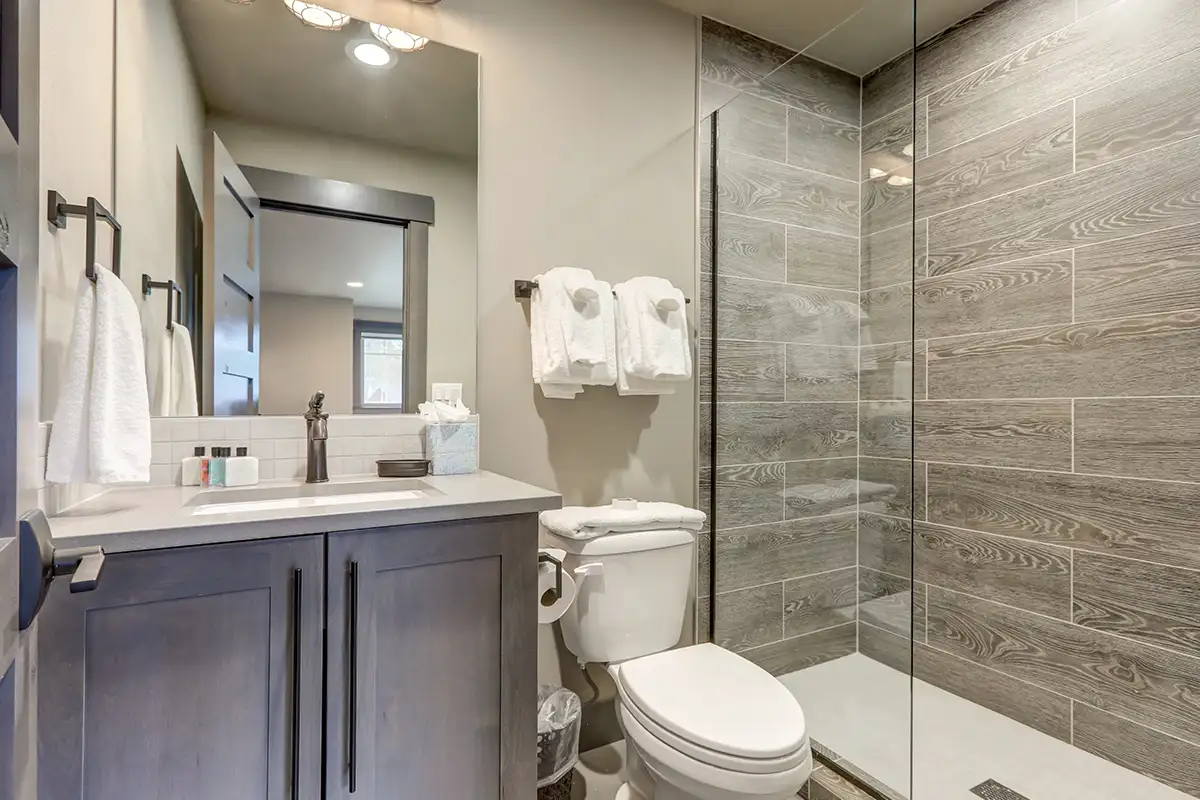 beautiful bathroom remodeling services from Expressions Remodeling in St. Louis, MO