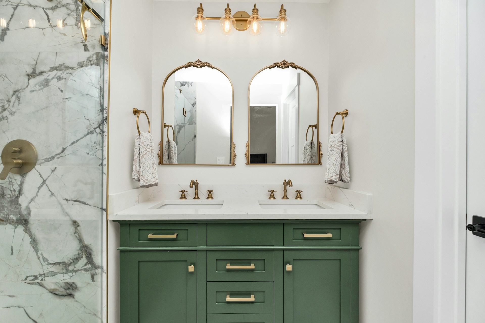 bathroom vanity